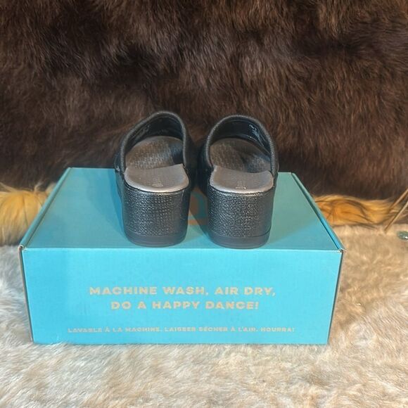 Bzees shoes 6.5 (6035) NEW - Picture 4 of 5